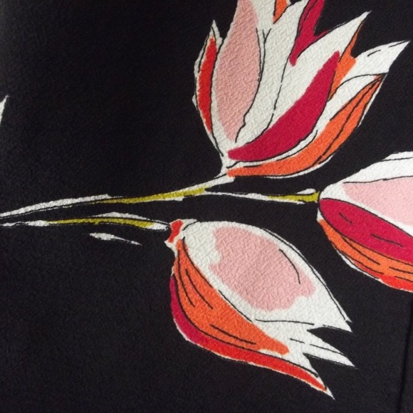 Sold ZARA Tulip Pants Size XS Small - Picture 9 of 9